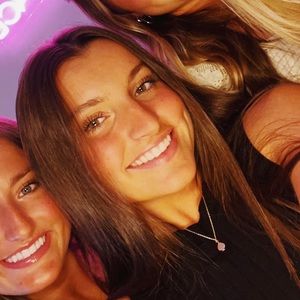 Meet your Posher, Clare